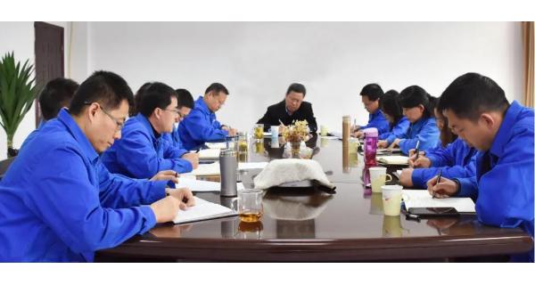 長嶺電氣黨委書記、董事長趙剛強(qiáng)到紡電公司調(diào)研時強(qiáng)調(diào) 盤活有效資產(chǎn) 深化改革改制