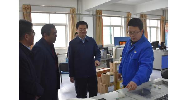 寶雞市委常委、統(tǒng)戰(zhàn)部部長(zhǎng)高宏真一行來紡電公司調(diào)研